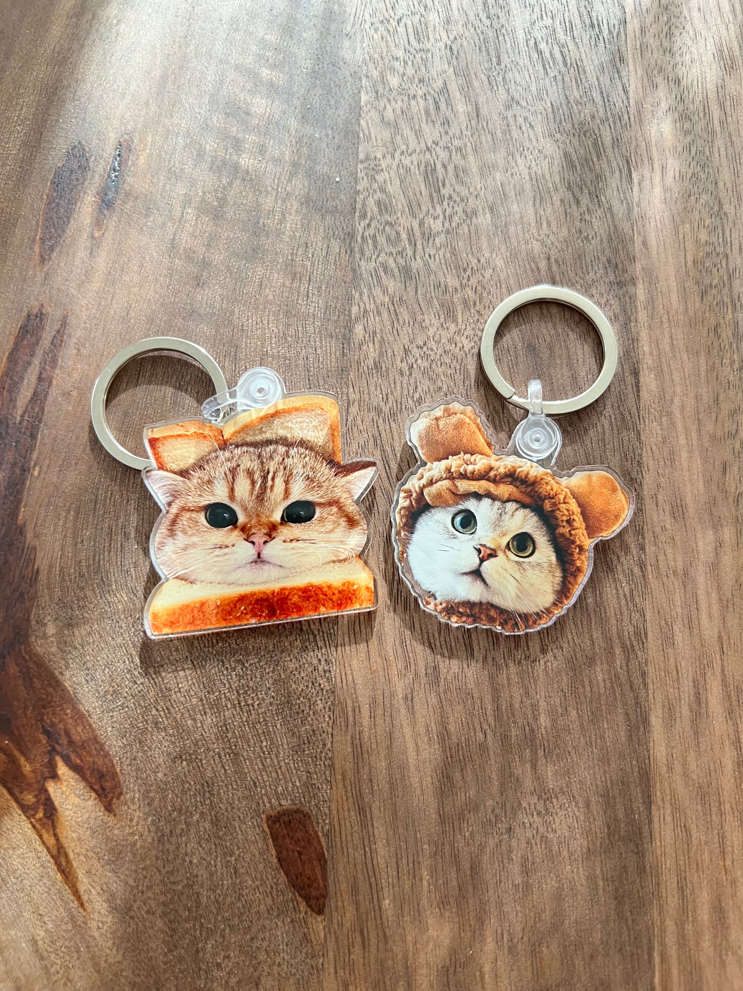 Couple Papaya + Ollie Keychains